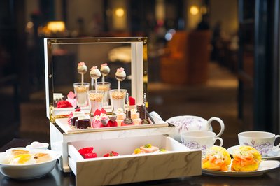 Vera Wang Afternoon Tea