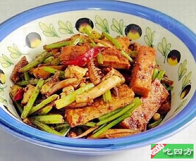 芹菜豆干炒鱿鱼须(图)