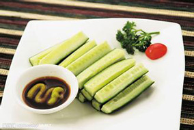 美食趣闻绿色的“黄瓜”为什么命名为黄瓜